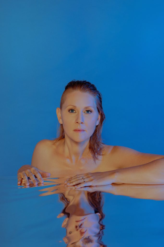 News - Nora Jane Struthers